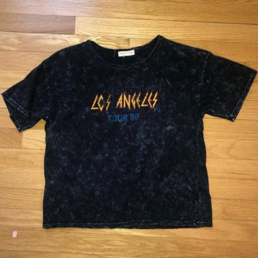 LOS ANGELES Charcoal Tee from Pacsun!!